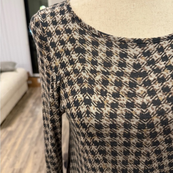 ELLE LAURI | Long Sleeve Houndstooth Pattern Dress Large - Picture 3 of 4